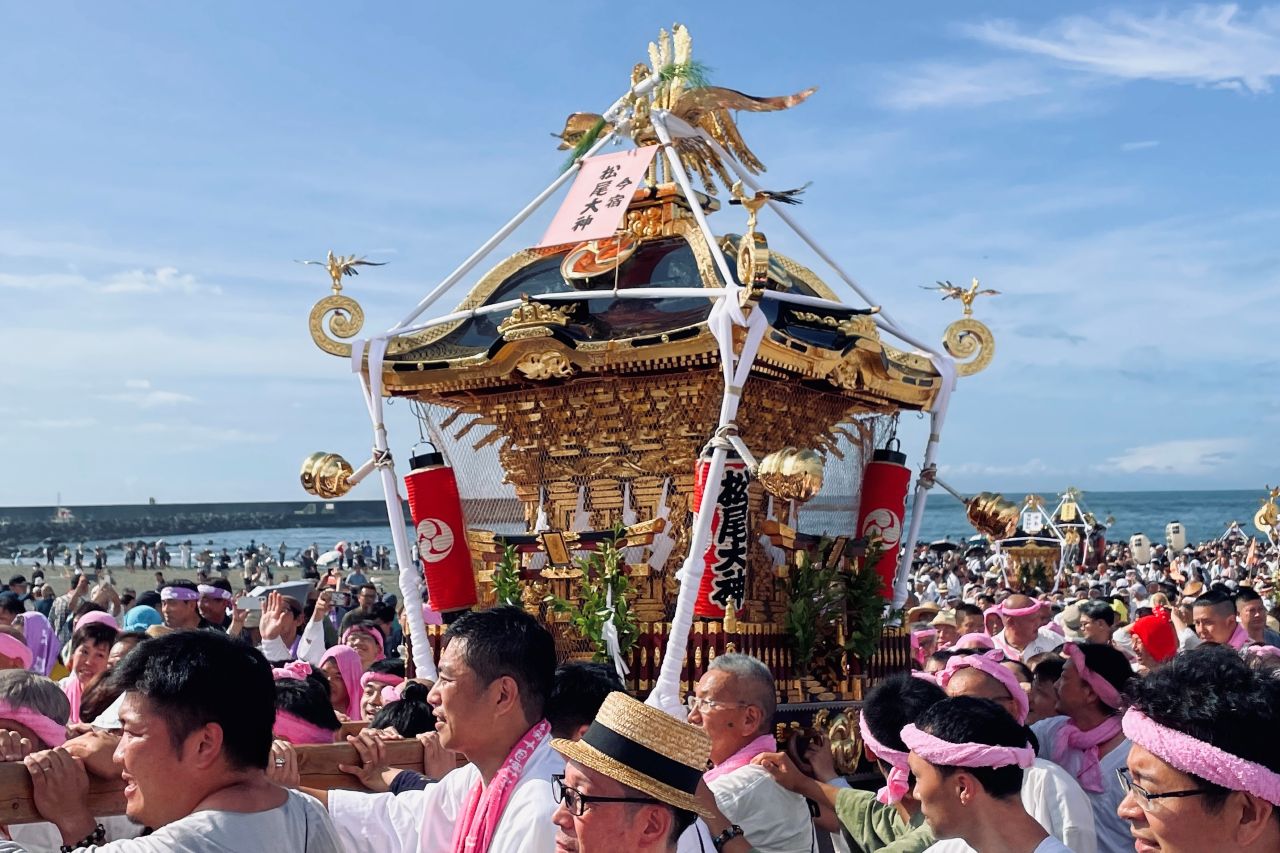 今宿松尾大神神輿保存会の神輿